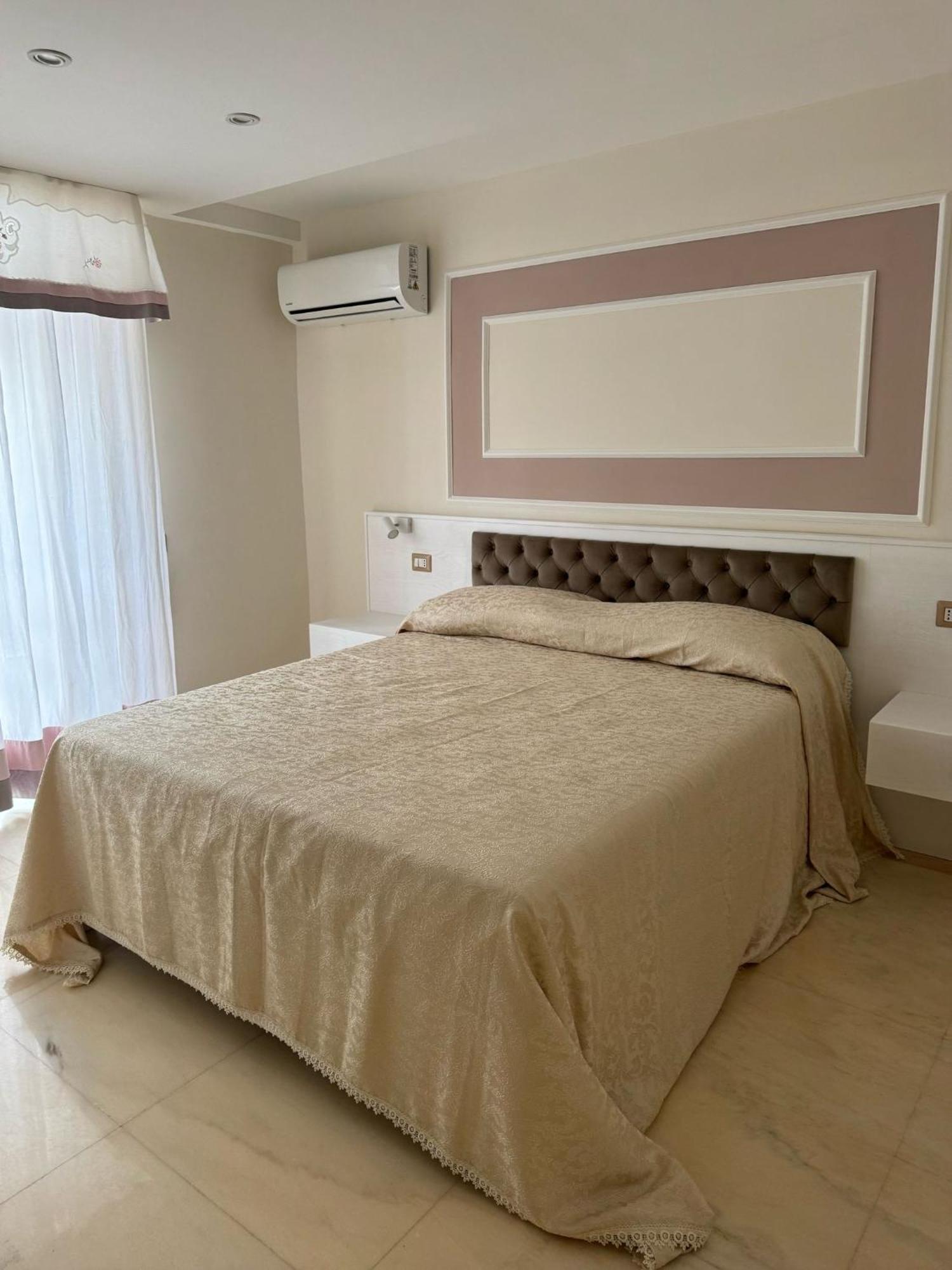 מלון Bernini House נאפולי מראה חיצוני תמונה